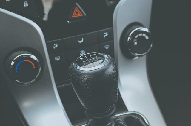 how to drive a stick shift
