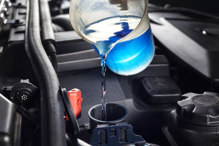 How to put antifreeze in car?